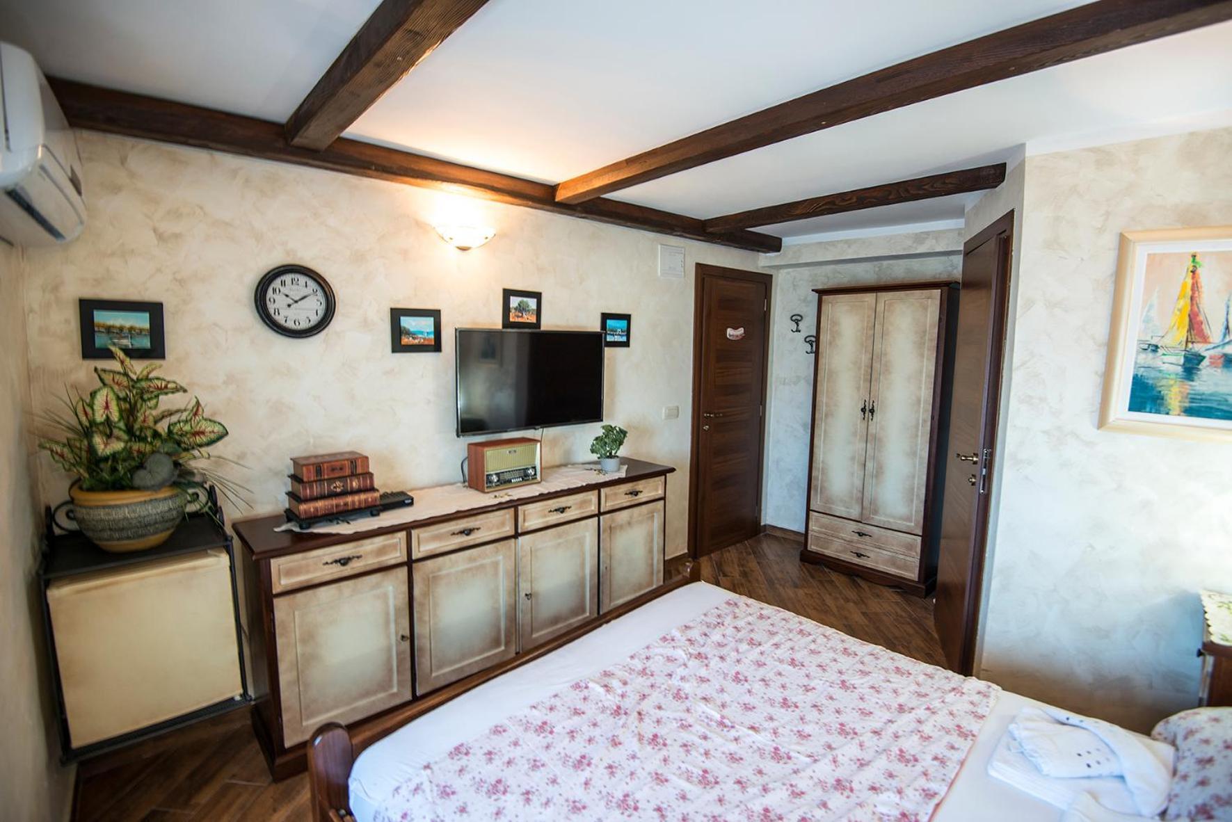 Apartment & External Bedroom Diana Башка Екстер'єр фото